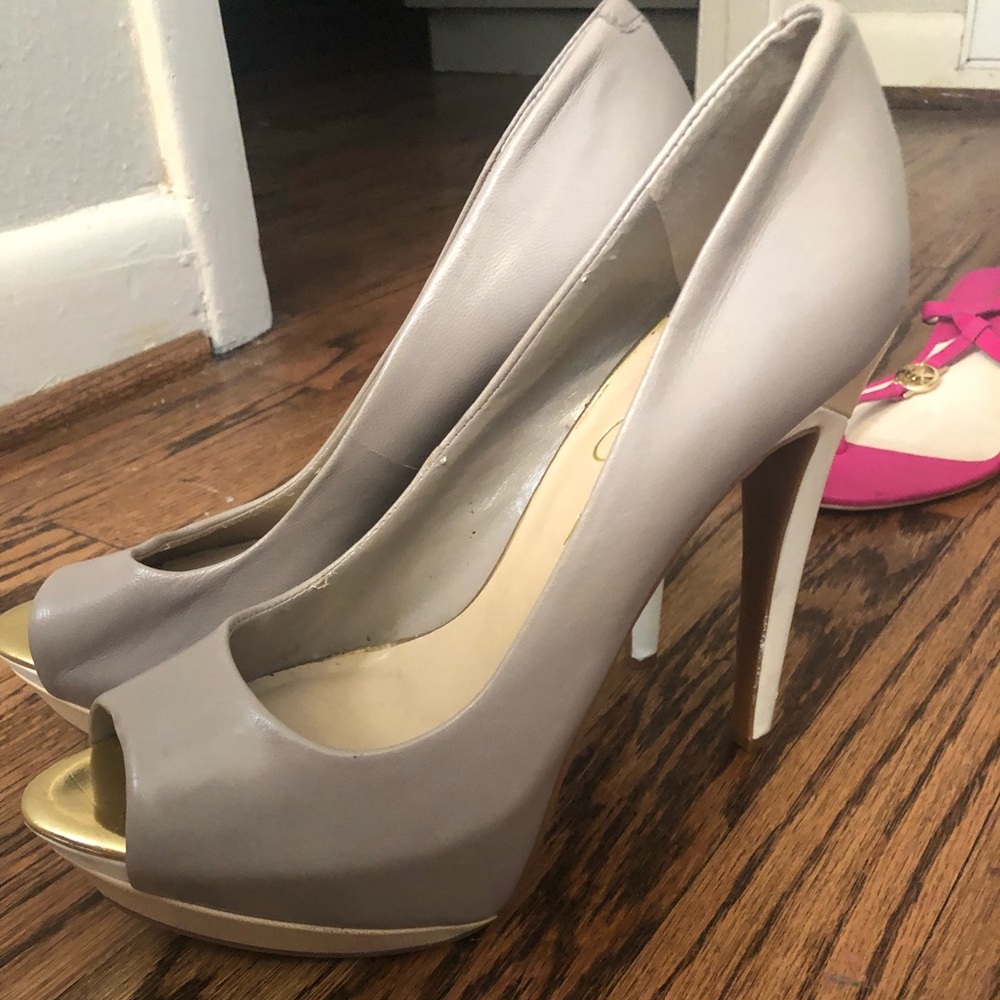 Jessica Simpson heels